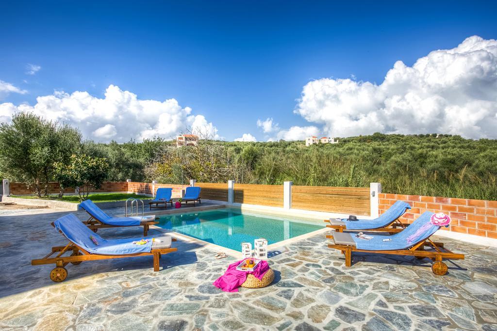 Cyan Icons Villas Kalyves Chania Room photo
